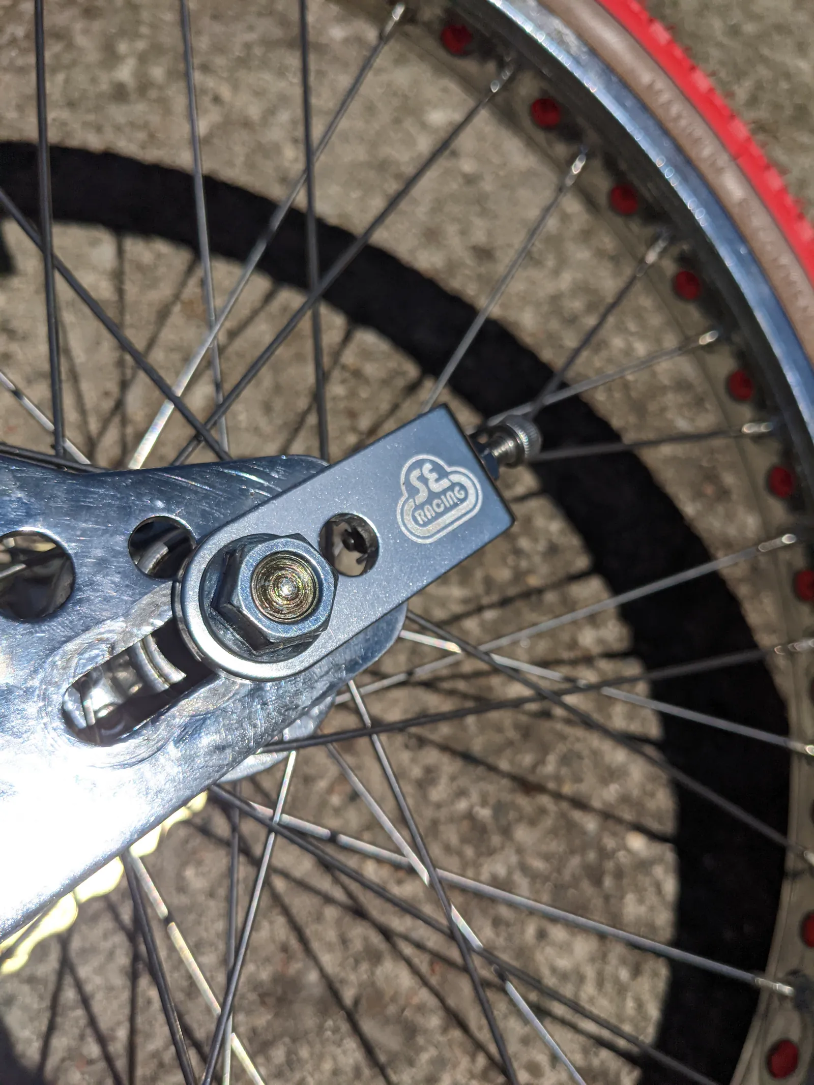 Close view of the red frame dropout.